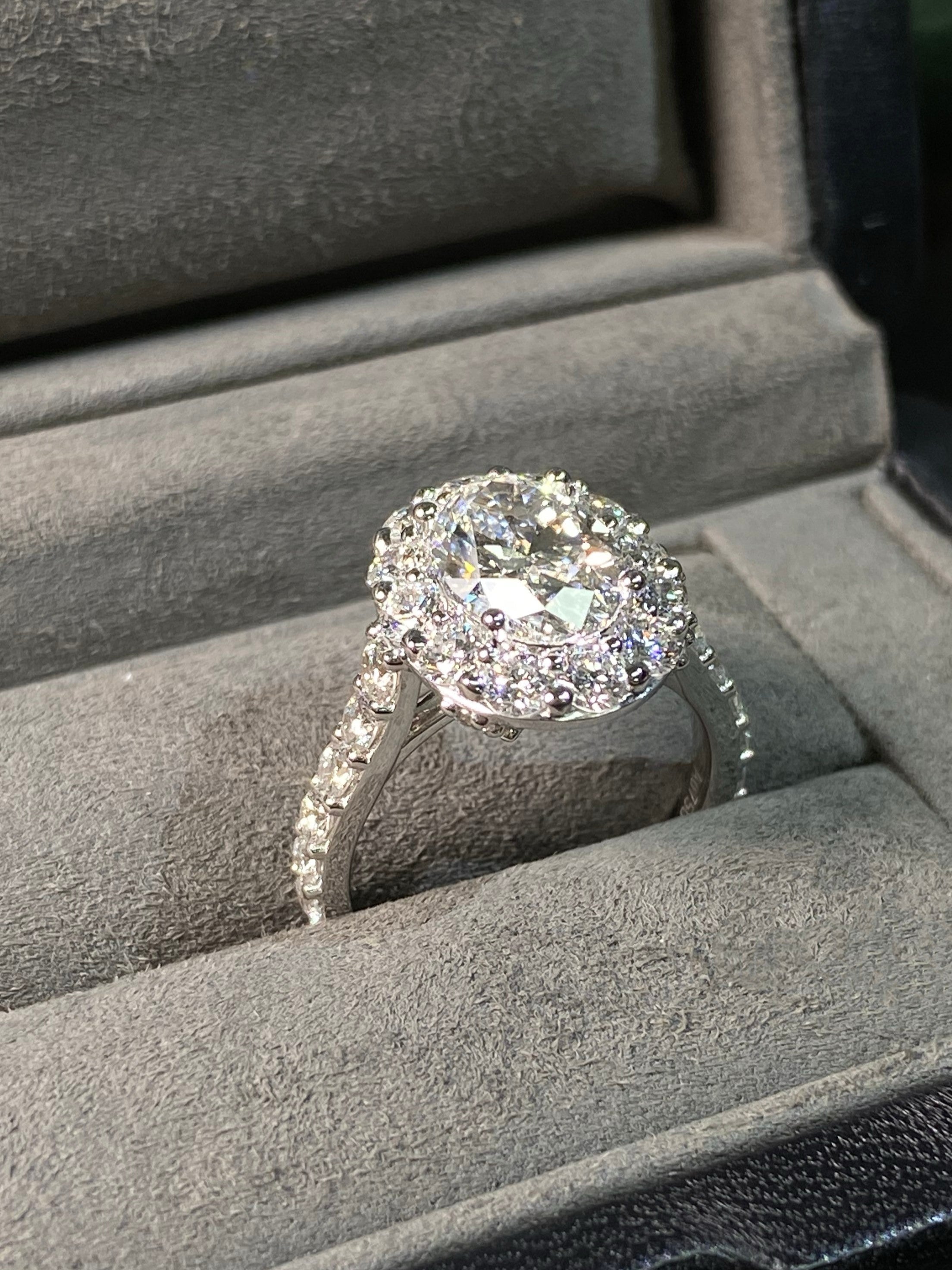 Glamorous Halo