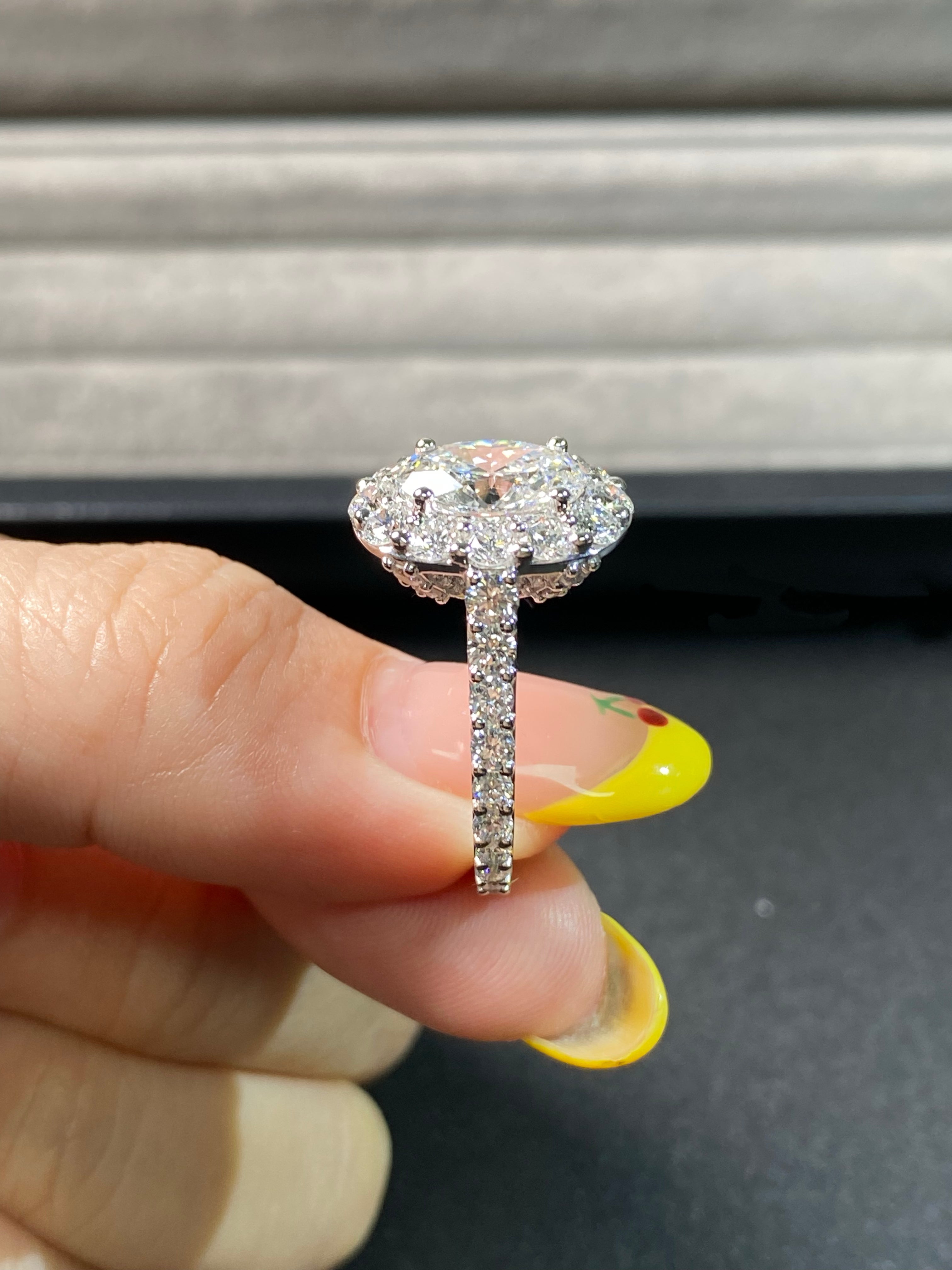 Glamorous Halo