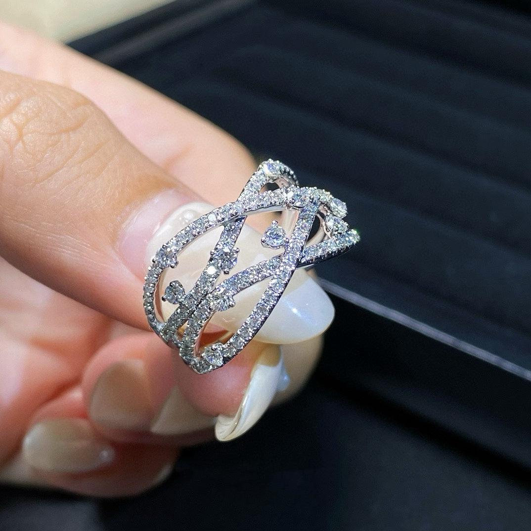 TrueCut Infinity – Criss-Cross Diamond Ring