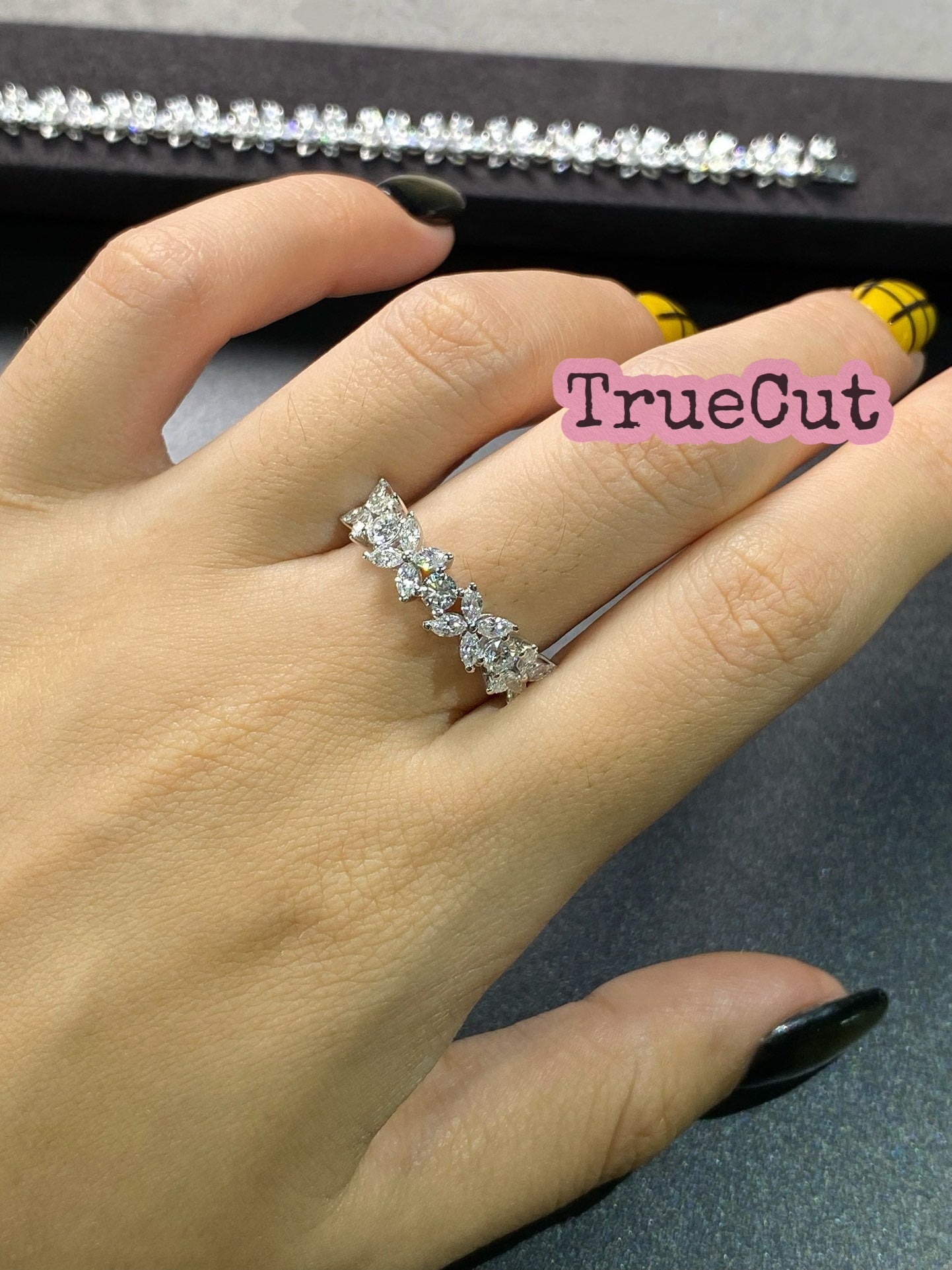 TrueCut Grace – Marquise Eternity Band