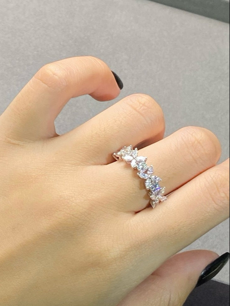TrueCut Grace – Marquise Eternity Band