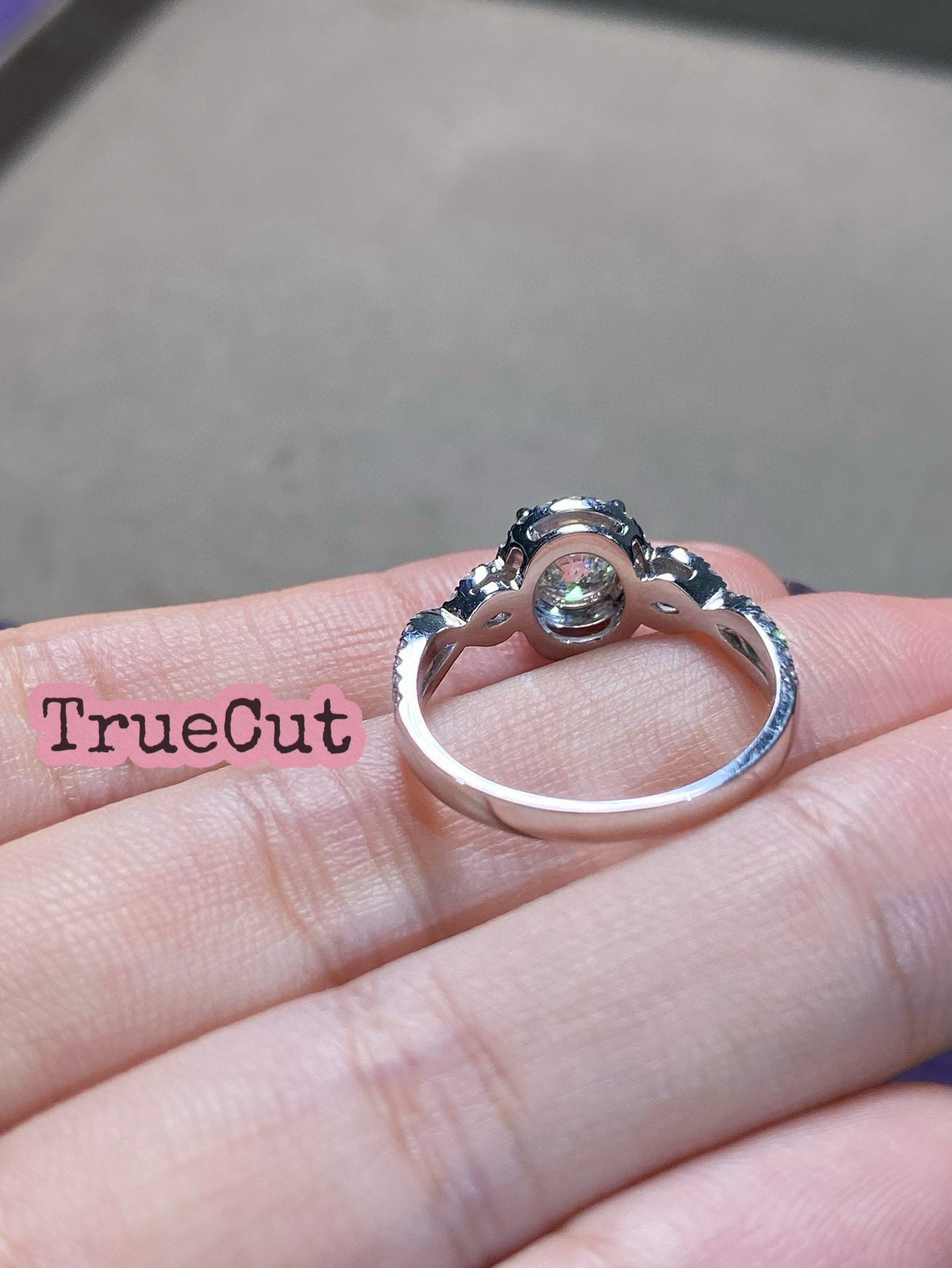 Twist Band Halo Ring