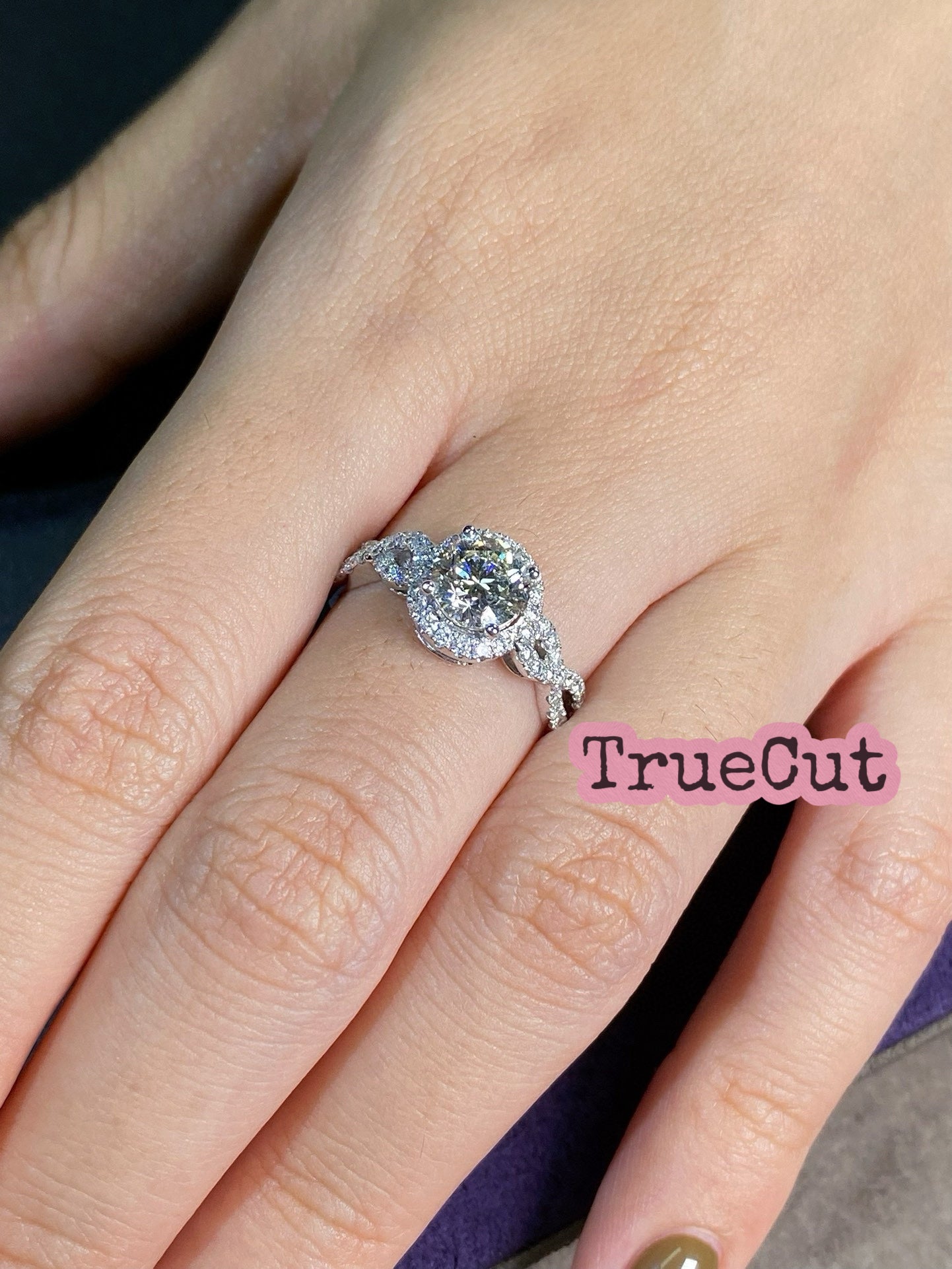 Twist Band Halo Ring