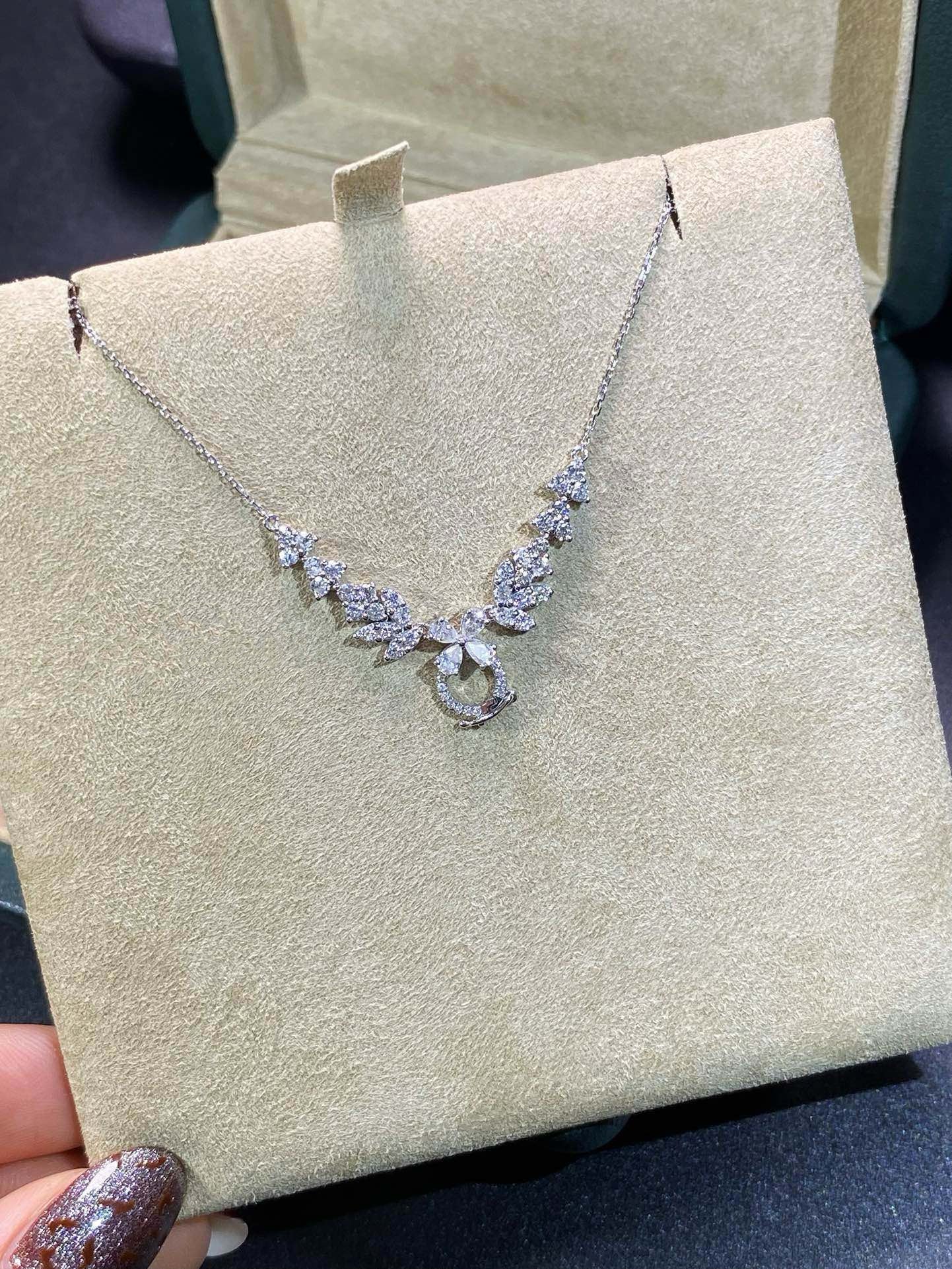 Diamond Vine & Clover Pendant Necklace