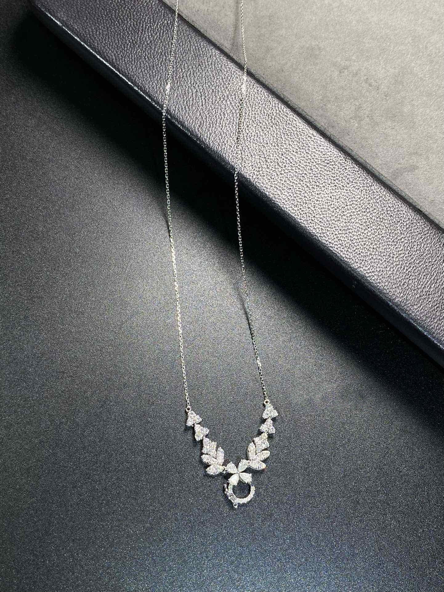 Diamond Vine & Clover Pendant Necklace