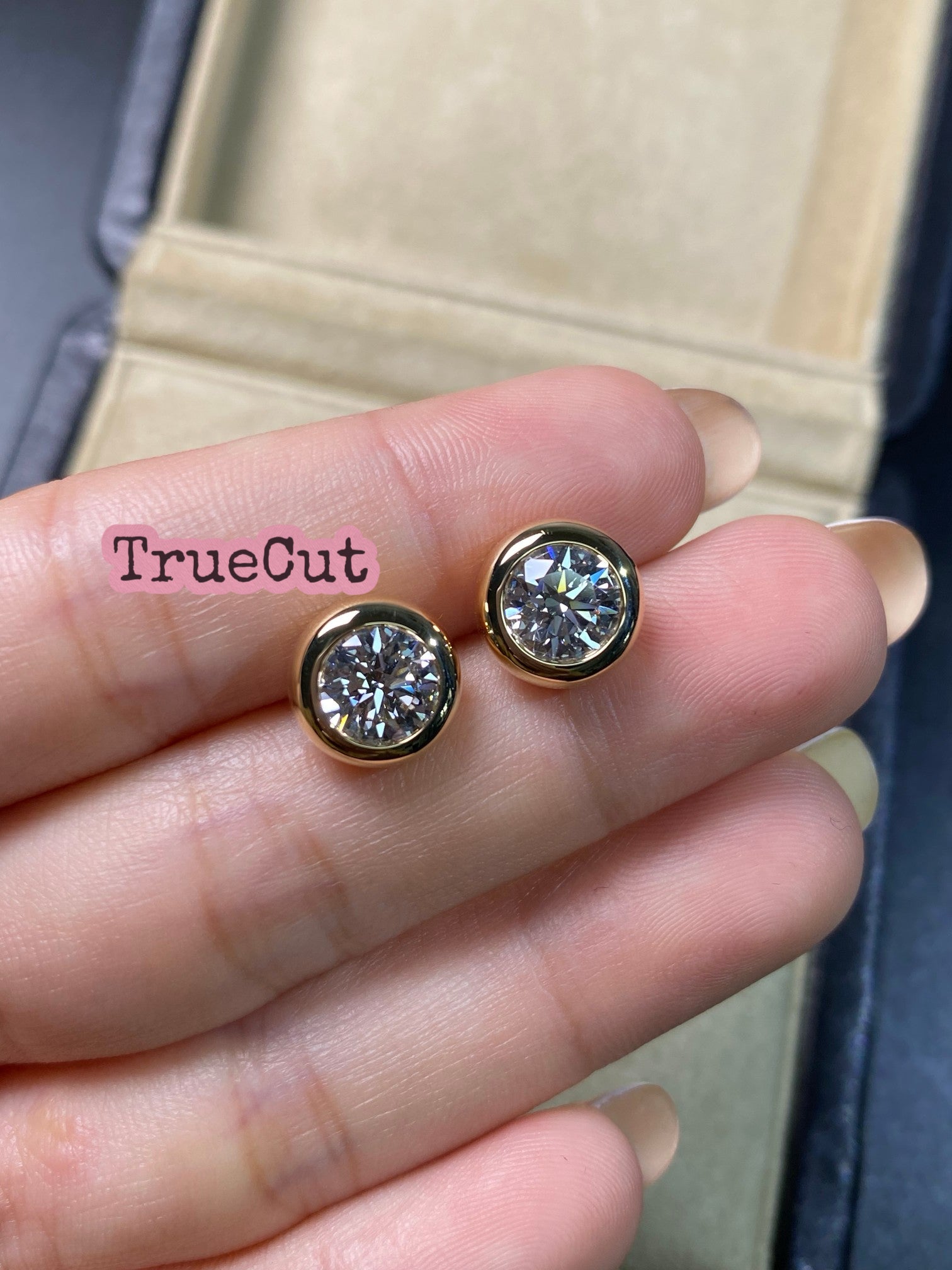 Round Brilliant Diamond Bezel Studs