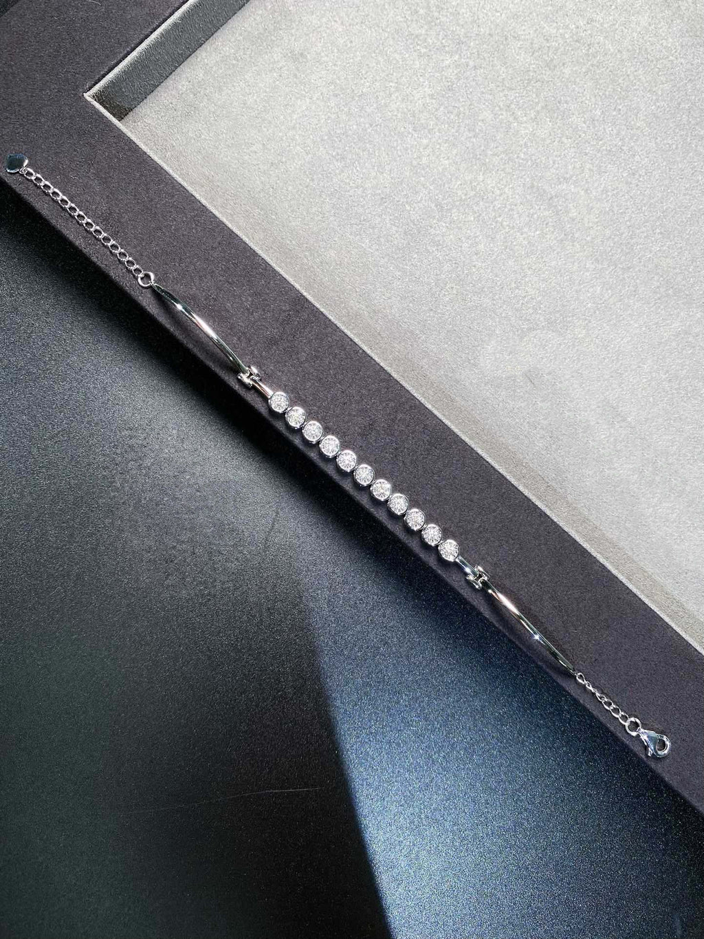 Pure Elegance Bezel Bracelet