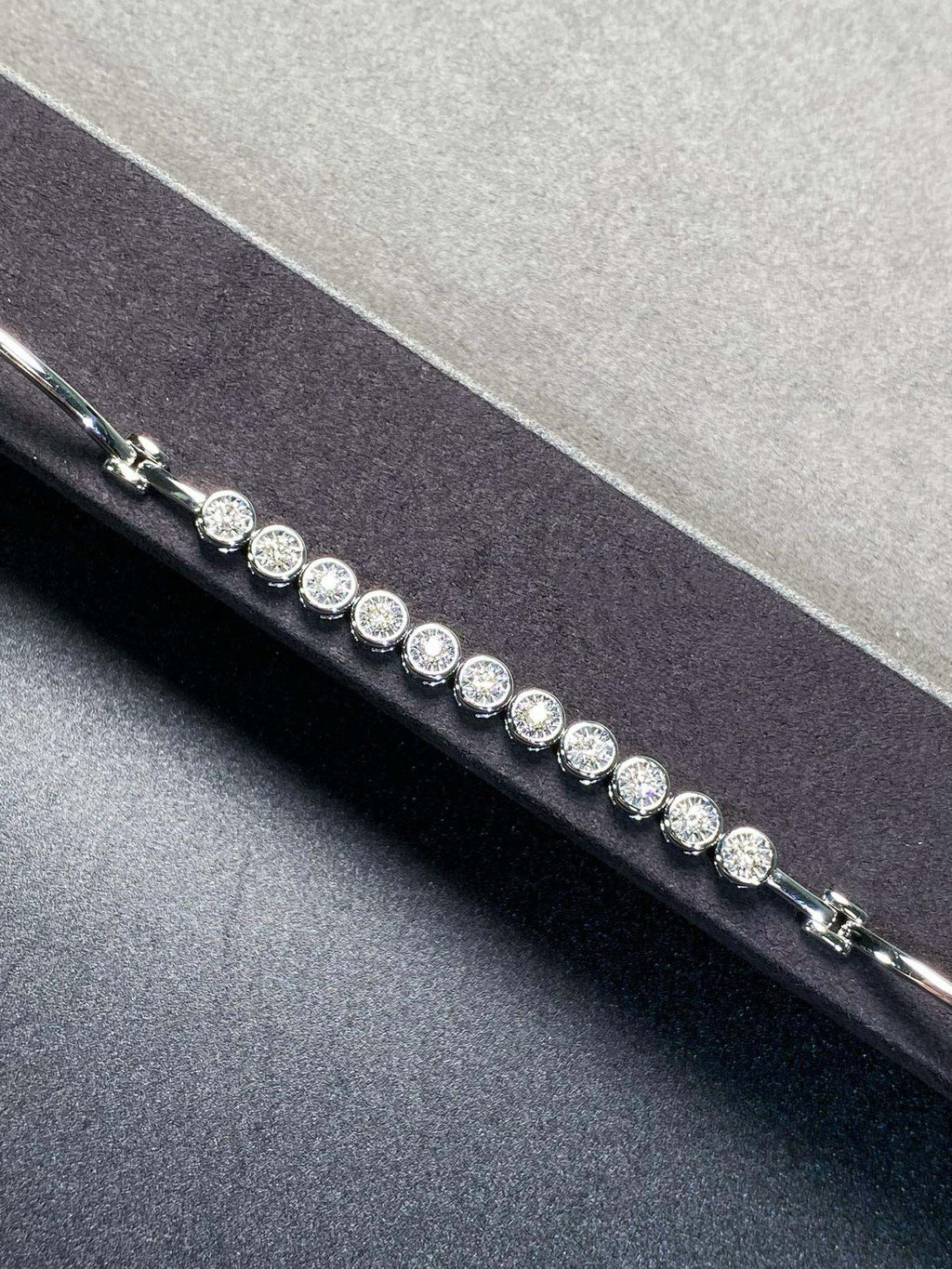 Pure Elegance Bezel Bracelet