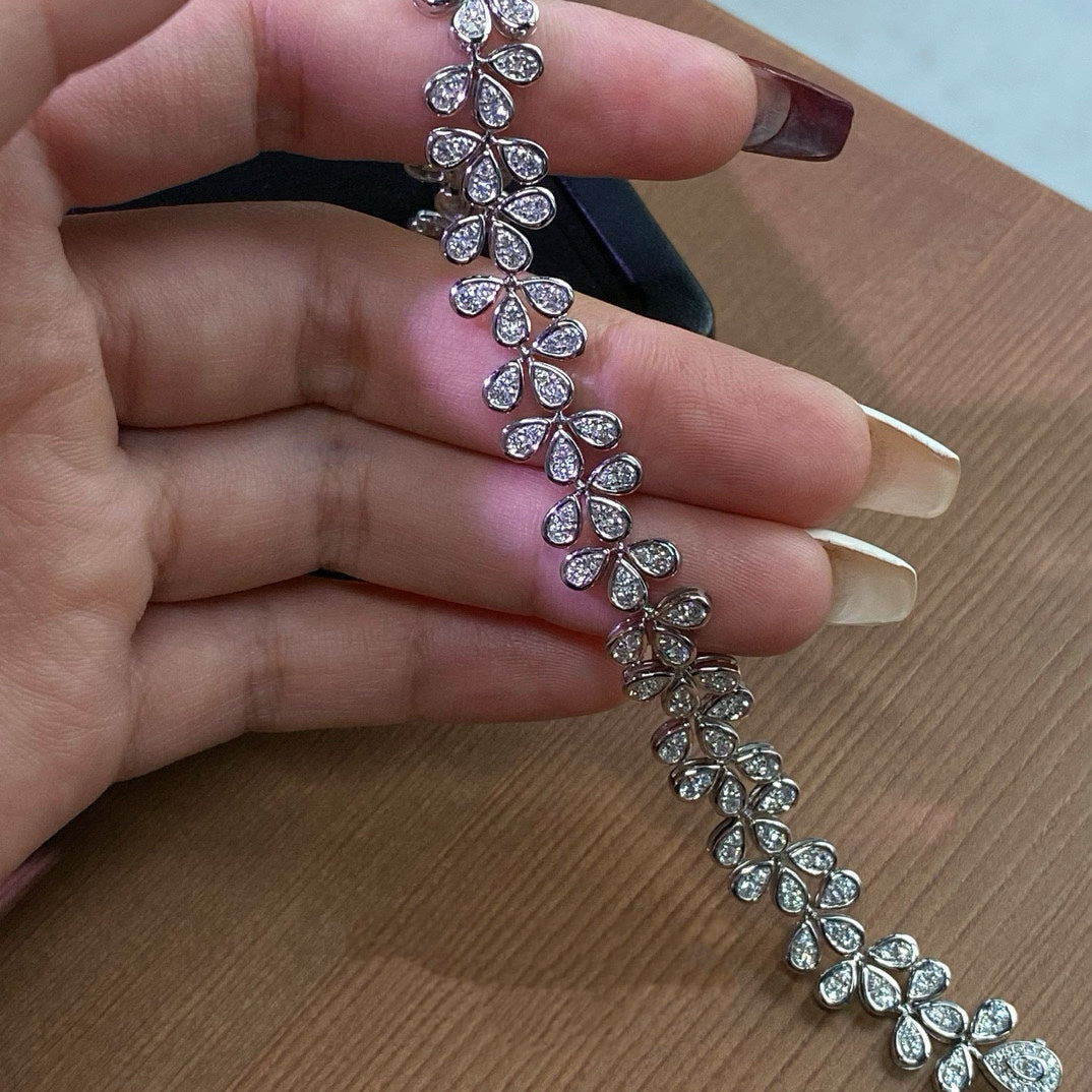 Teardrop Grace Diamond Bracelet