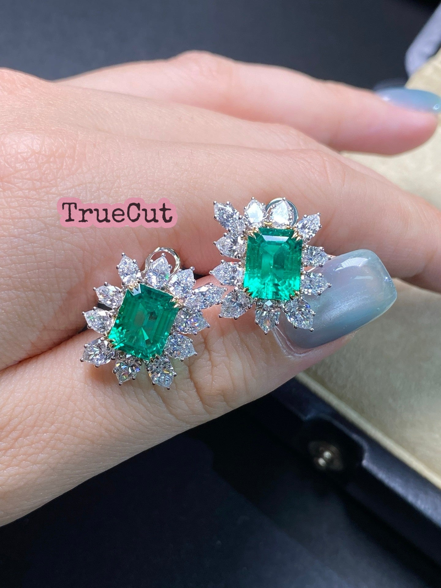 Emerald Radiance Set