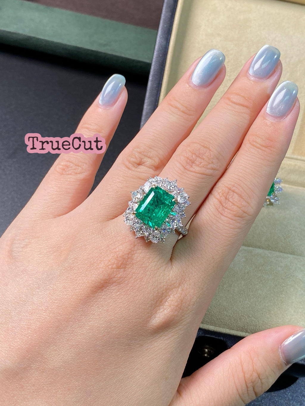 Emerald Radiance Set