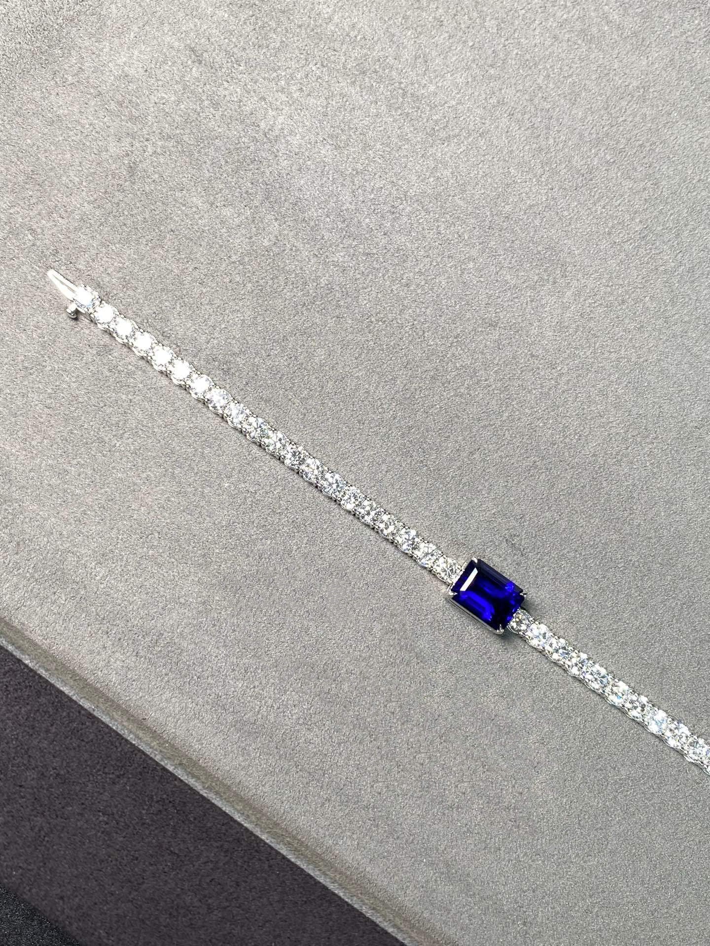 5.41ct Lab Grown Sapphire Bracelet