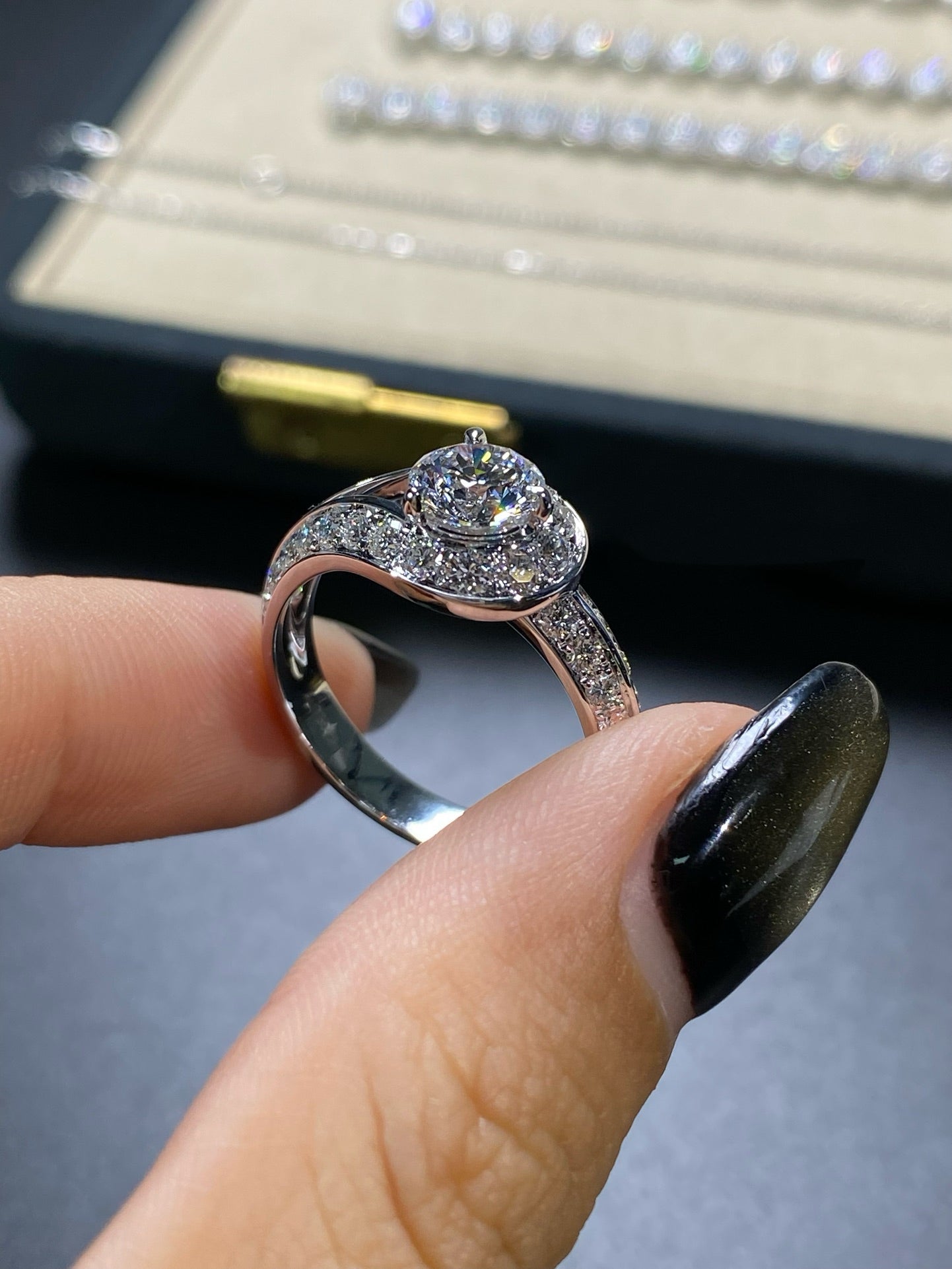 1ct Buckle All Diamond Ring