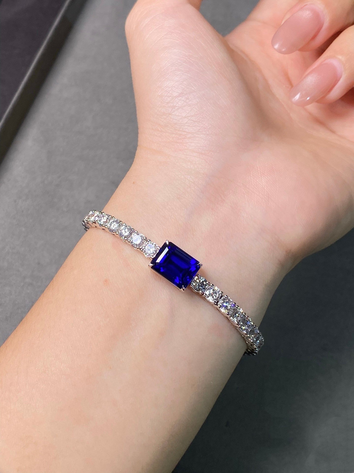 5.41ct Lab Grown Sapphire Bracelet