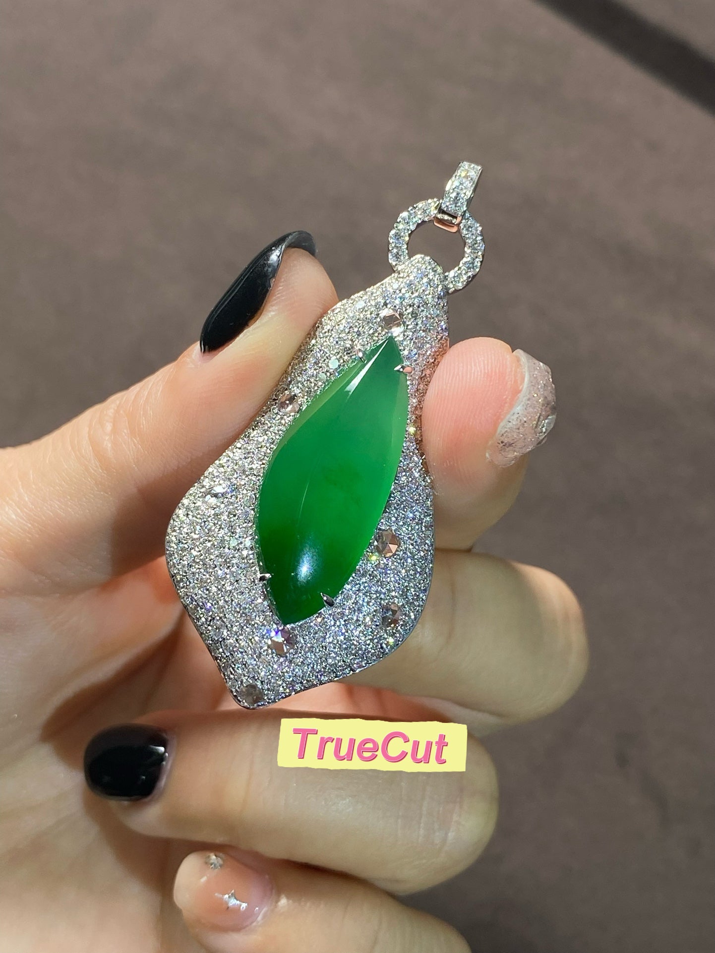 Emerald Leaf with All Diamonds